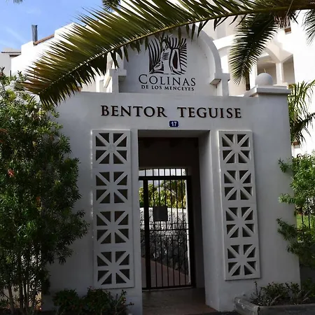 Teguise 0-1 Pool View 2b Ferienhaus *